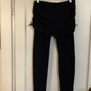 Black Maternity Leggings w/cover “skirt”